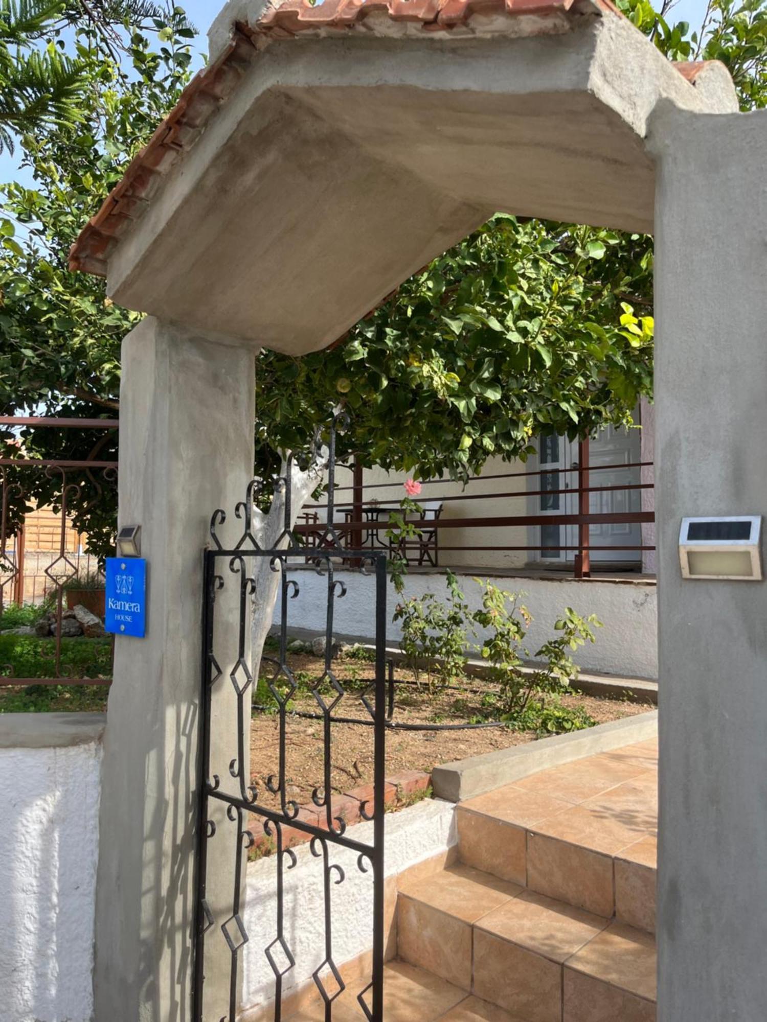 Kamera House Khordhákion Екстериор снимка